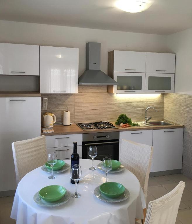 Luxury Apartment Cairos Трогир Экстерьер фото